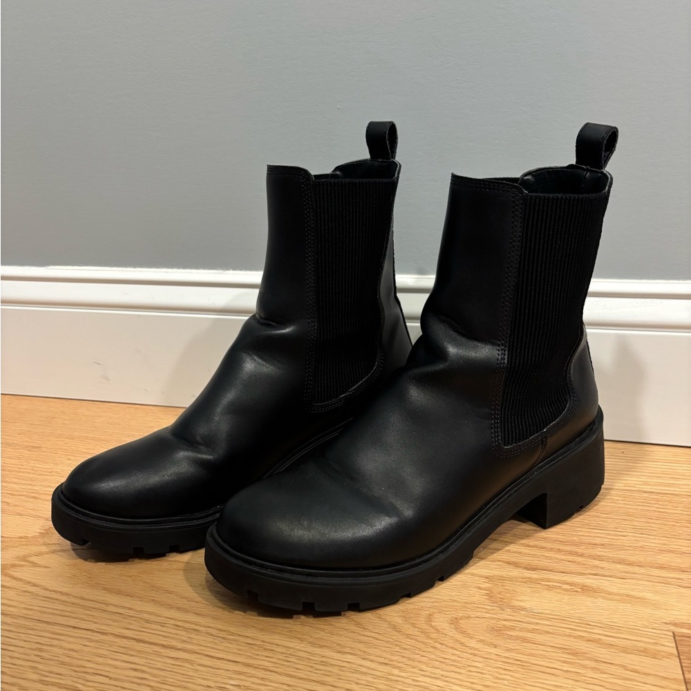 Steve Madden Black Chelsea Lug Sole Ankle Boots 11